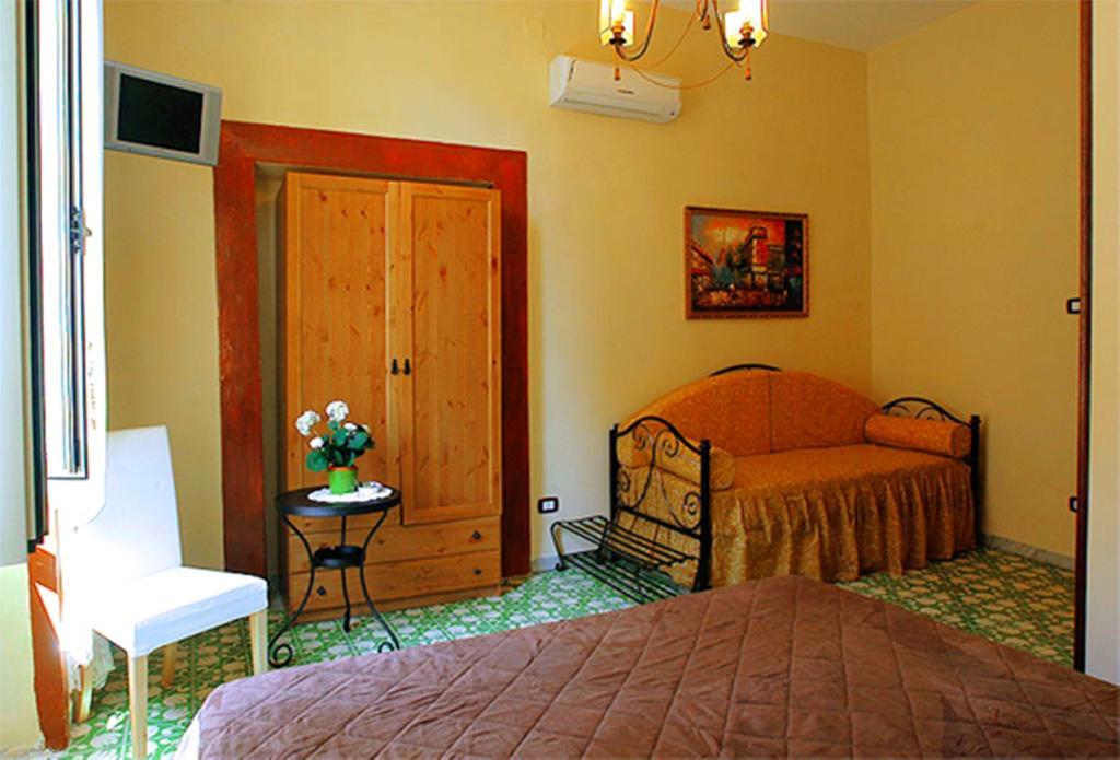 B&B Domus Gemi Naples Room photo
